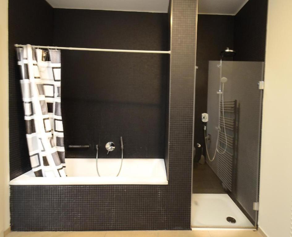 High-Quality In The Heart Of Stuttgart 4 Apartment Bagian luar foto