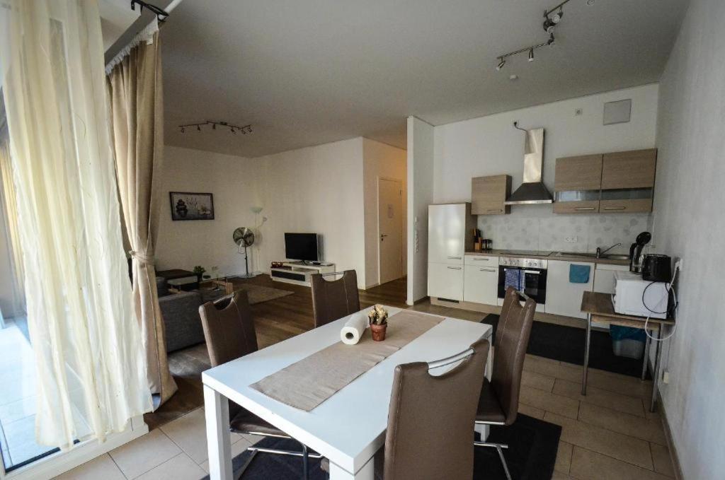 High-Quality In The Heart Of Stuttgart 4 Apartment Bagian luar foto